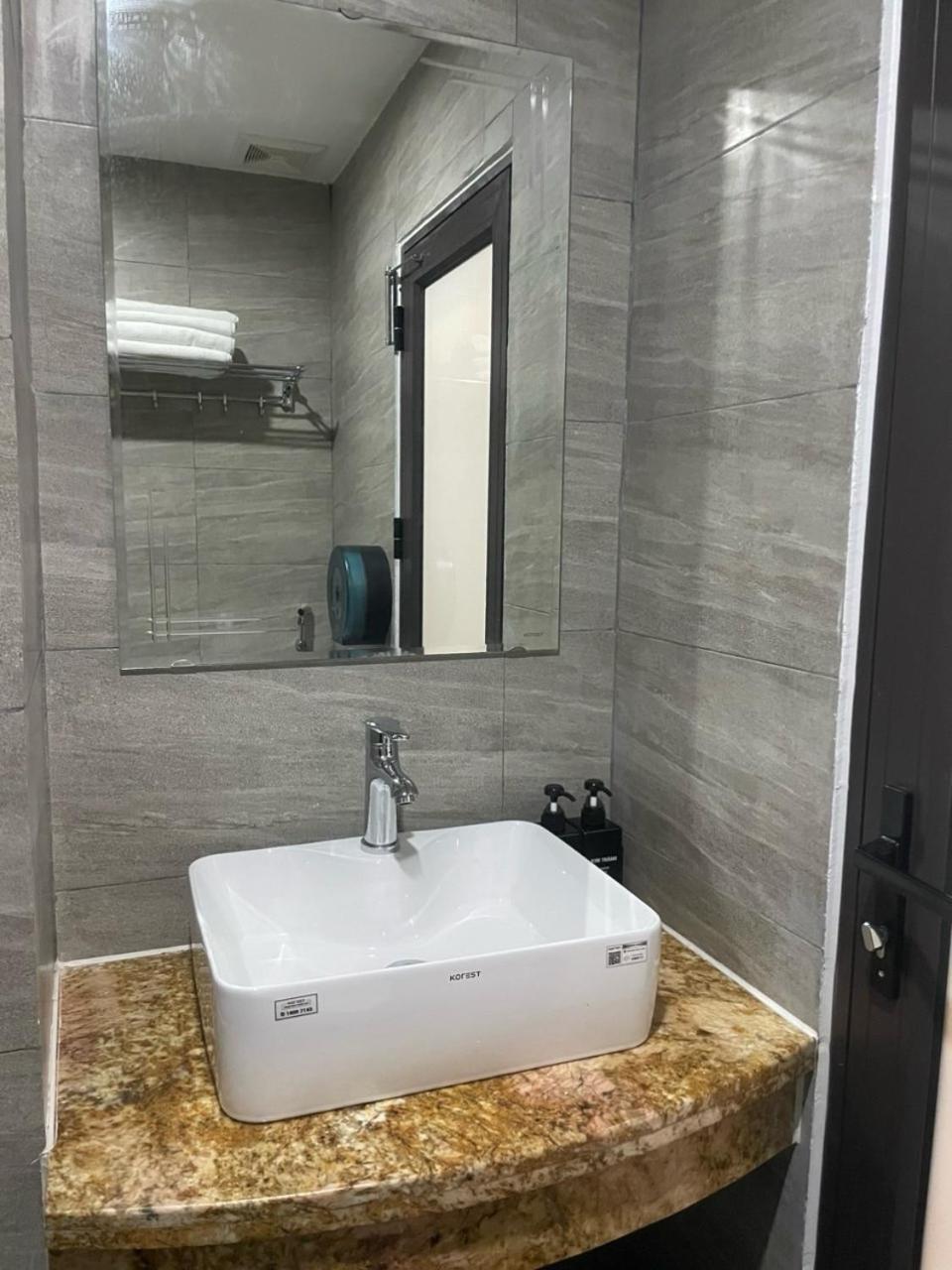 Kim Thanh Hotel, Vinh Phuc - Near Heron Lake Golf, Dam Vac Vinh Yen Екстериор снимка